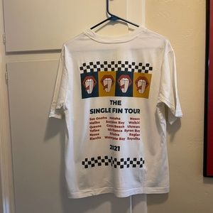 Her Waves single fin tour graphic tee